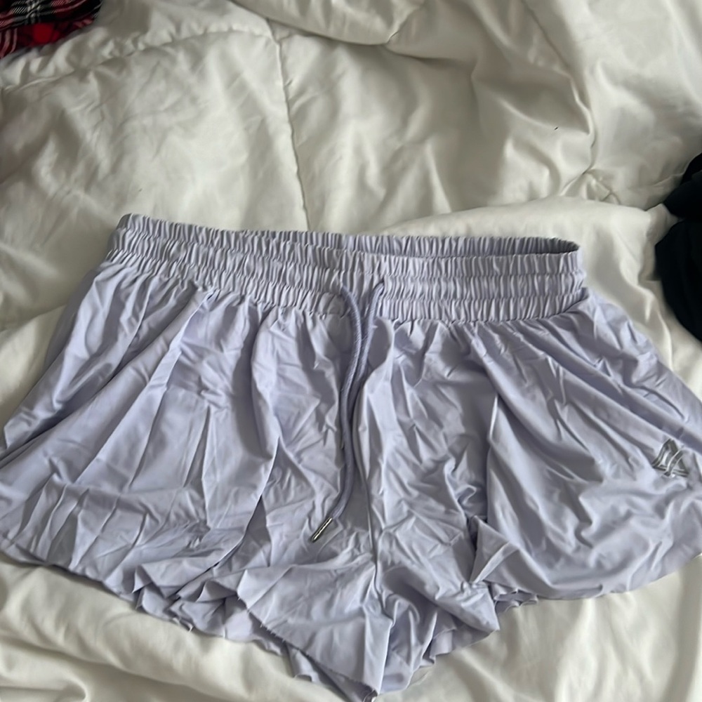 Flowy shorts looks like a skirt